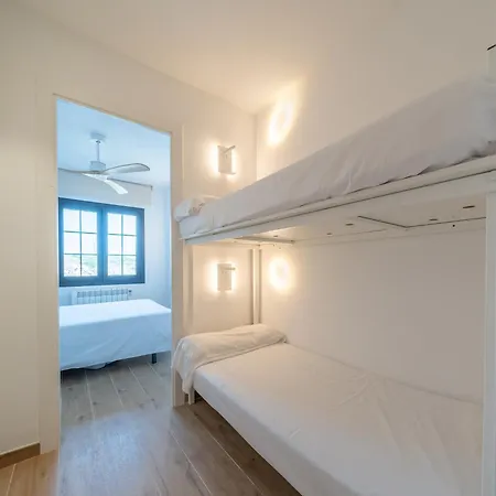 Cozy Seaside With Garden Apartment L'Escala