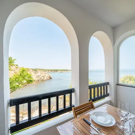 Apartment Cozy Seaside With Garden *